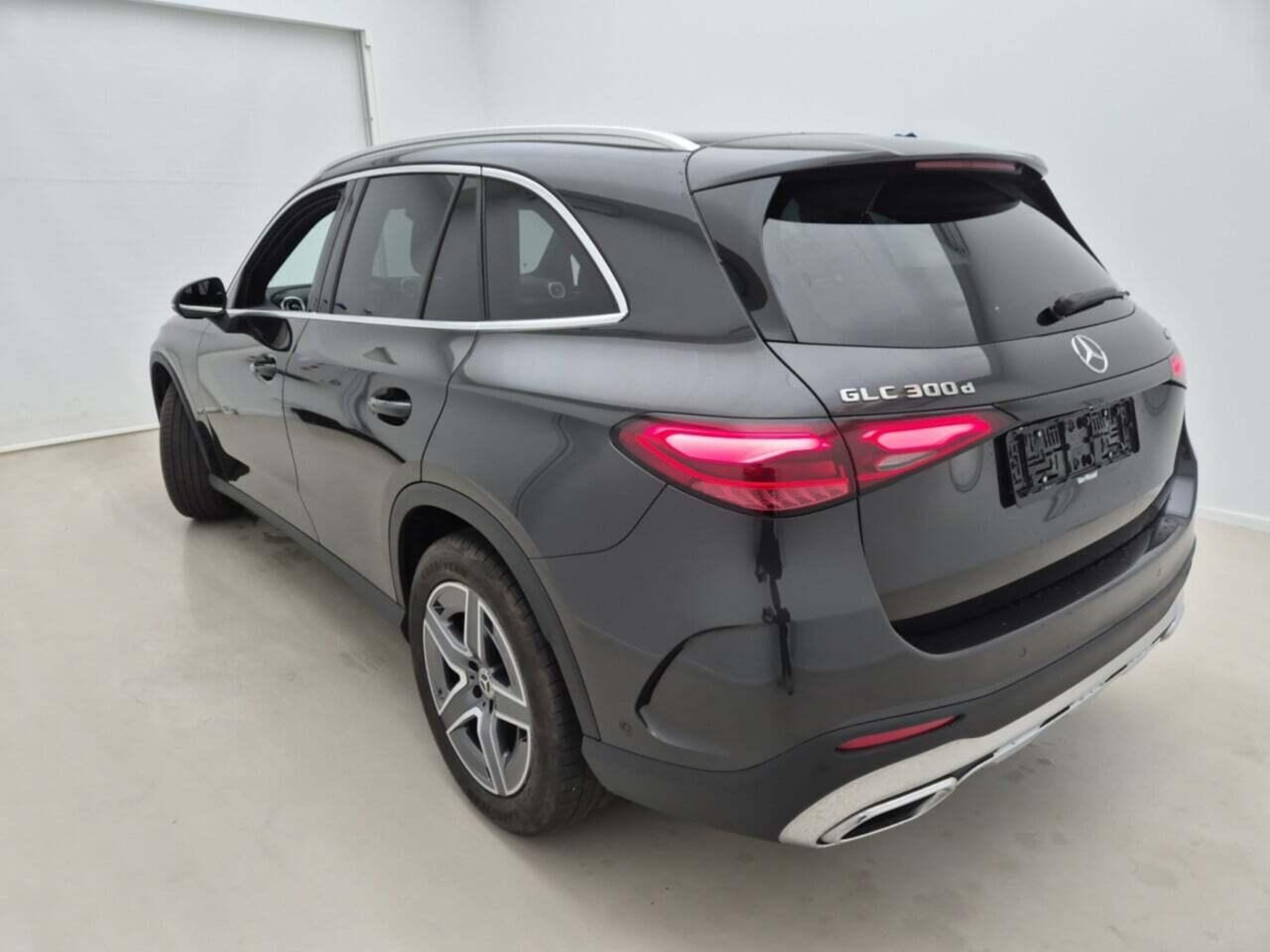Mercedes-Benz GLC 300d AMG Line – 4-Matic – Diesel – Automatic – 269 hp