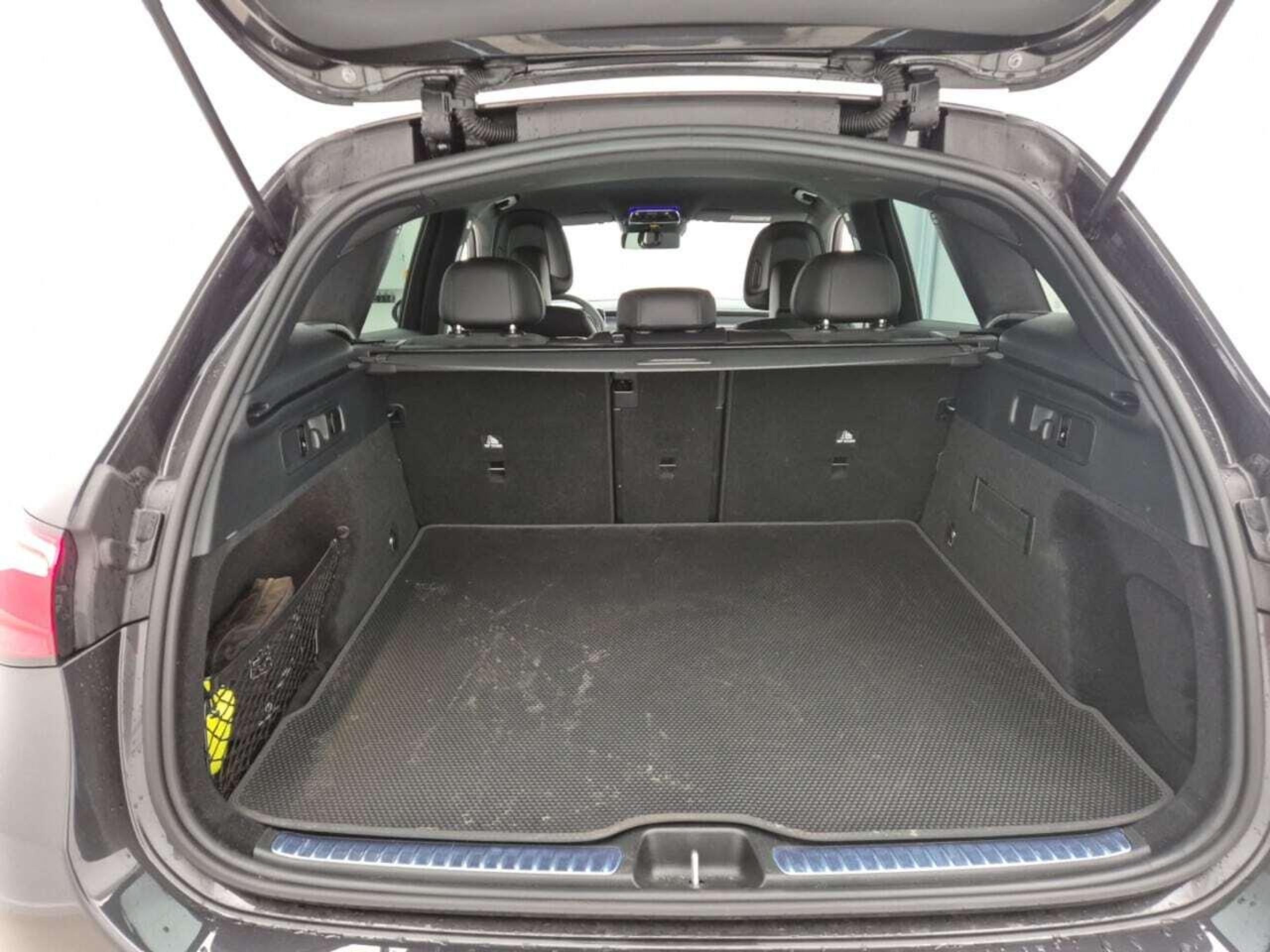 Mercedes-Benz GLC 300d AMG Line – 4-Matic – Diesel – Automatic – 269 hp